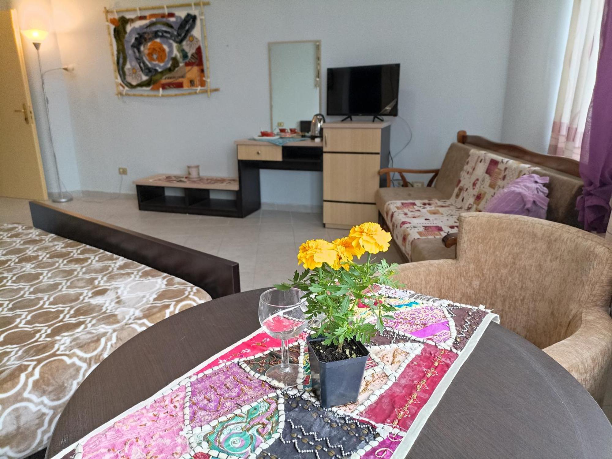 10 Apartmants Olimpia Mir Durrës 외부 사진